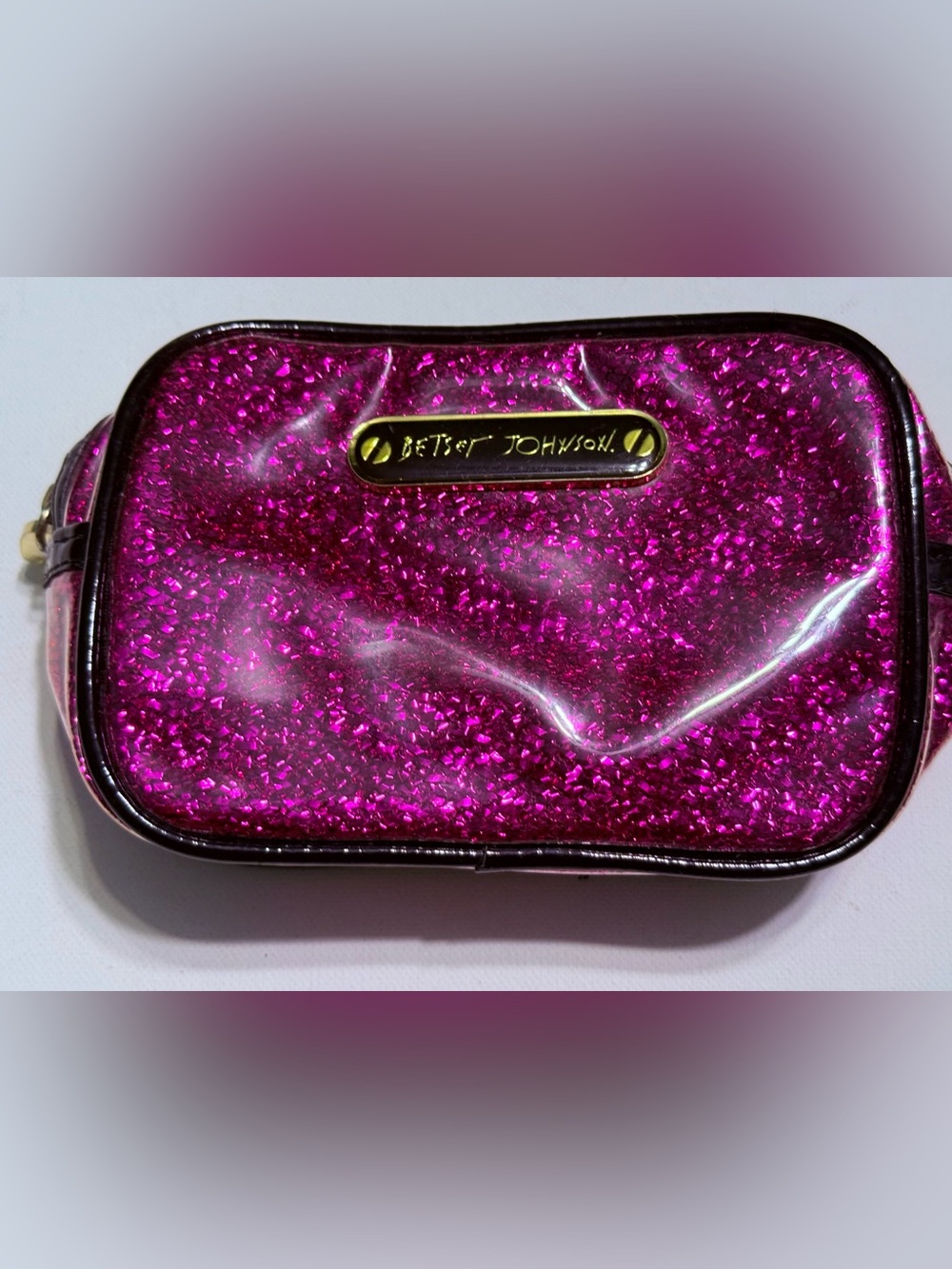 Betsey Johnson Glitter Cosmetic Case in Fuchsia